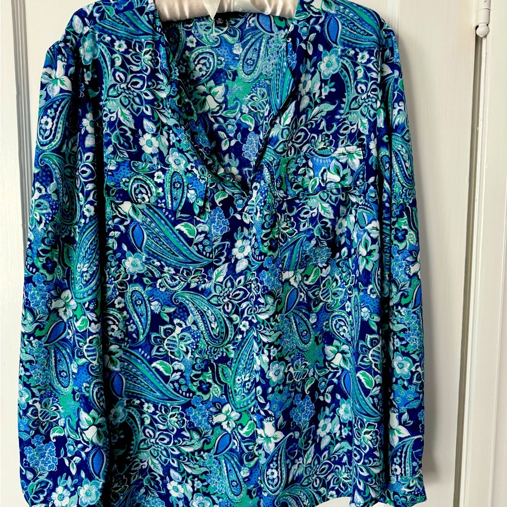 Jones New York patterned blouse